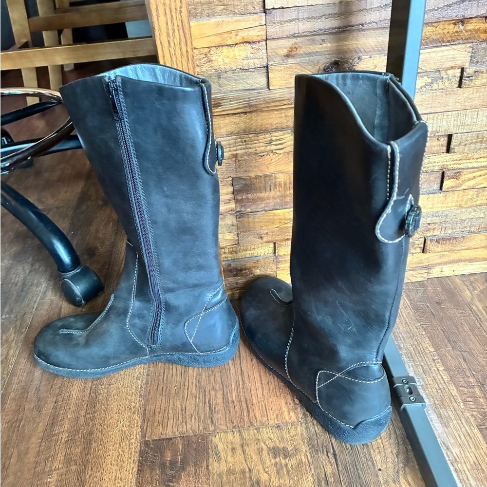 Duluth Trading Andina Black Leather Boots